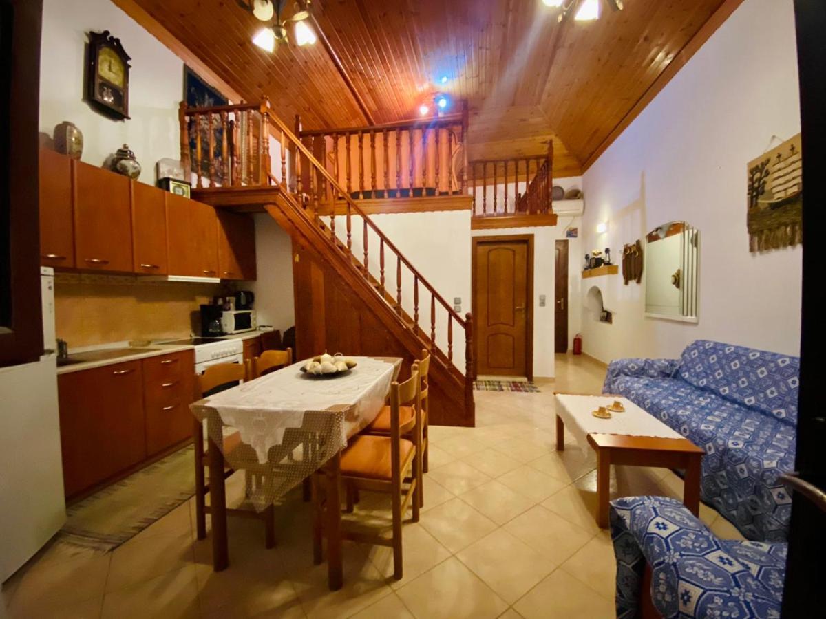 Villa Afroditi Chalki Town 외부 사진