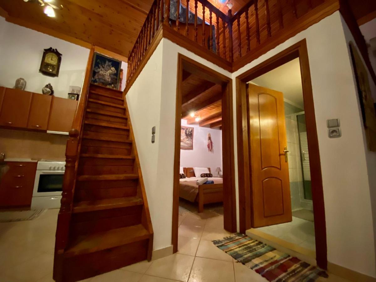 Villa Afroditi Chalki Town 외부 사진